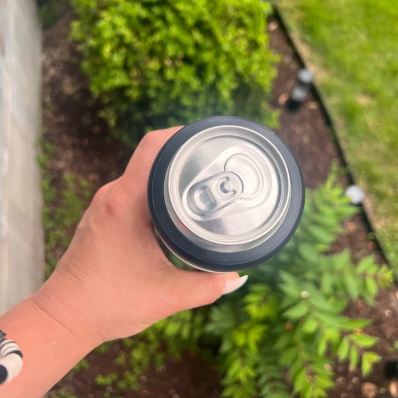 NWT YETI RAMBLER COLSTER TALL CAN INSULATOR - Picture 3 of 3